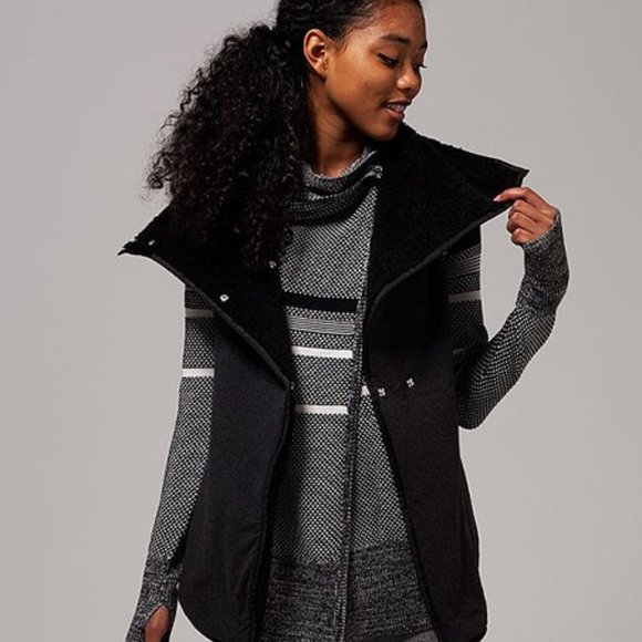 Reversible vest ivivva lululemon sherpa forever grey black size 12 soft cotton - Picture 2 of 13